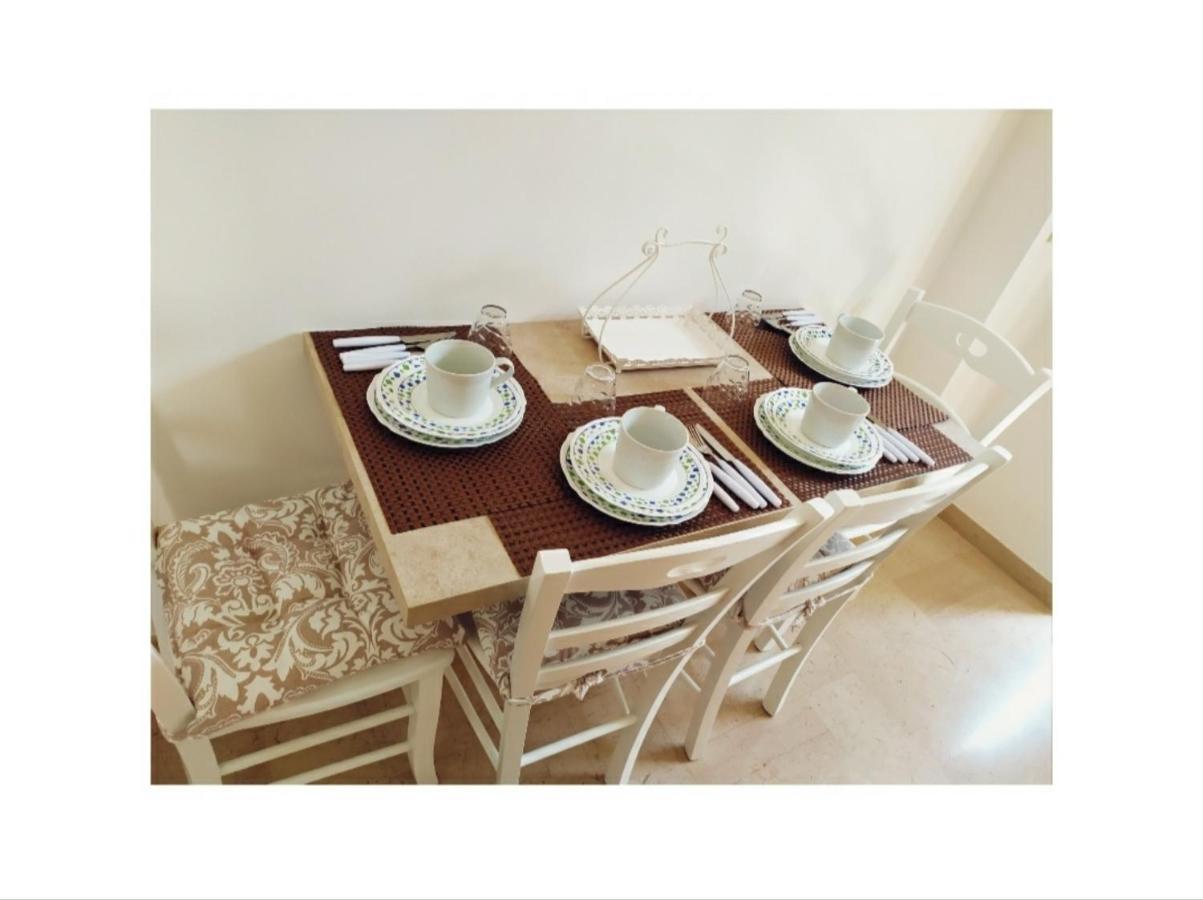 Trullo Girolamo Apartment อัลเบโรเบลโล ภายนอก รูปภาพ