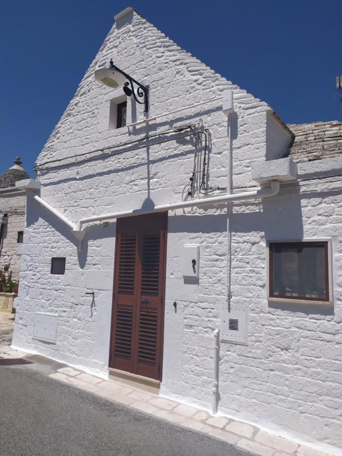 Trullo Girolamo Apartment อัลเบโรเบลโล ภายนอก รูปภาพ
