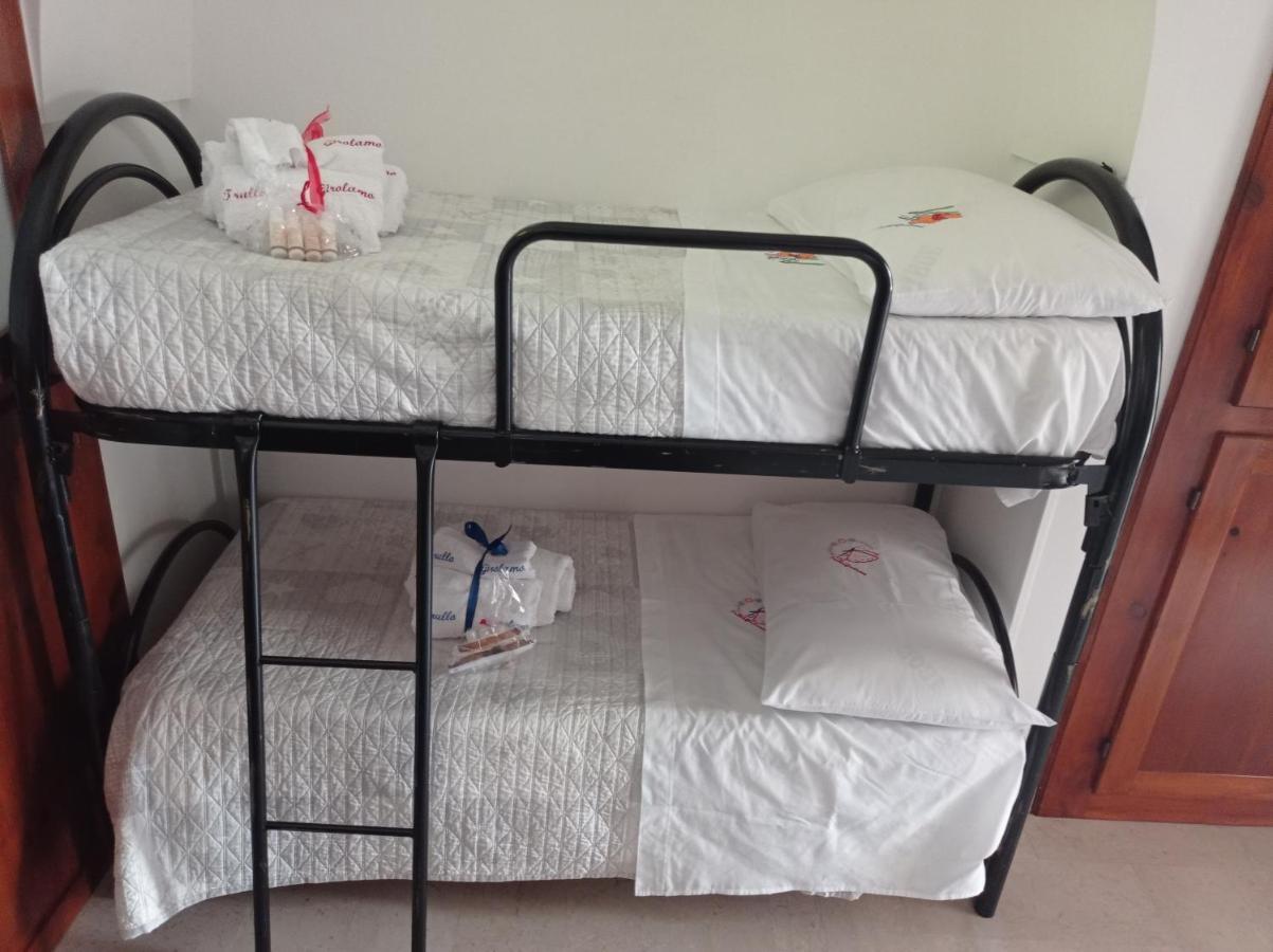 Trullo Girolamo Apartment อัลเบโรเบลโล ภายนอก รูปภาพ